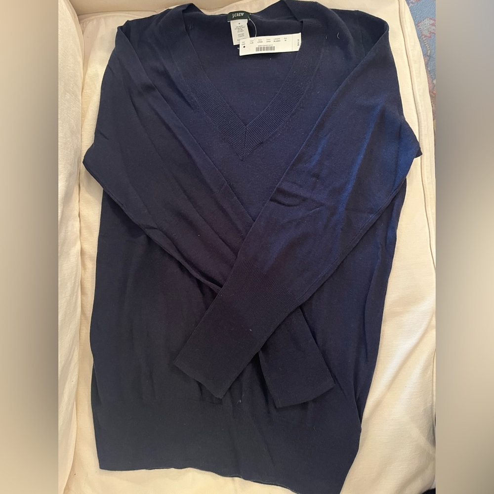 J Crew V-neck sweater. Blend 50% acrylic 25% lane wool 15% silk 10% nylon.  NWT